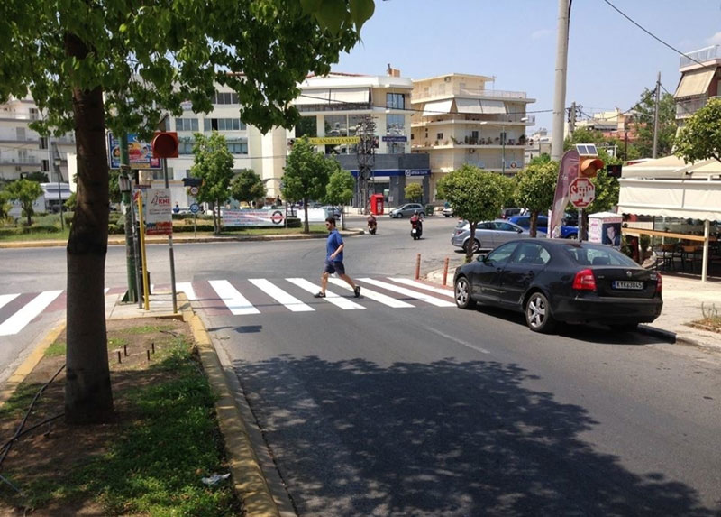 Διαγραμμίσεις διαβάσεων στην Ηλιούπολη 