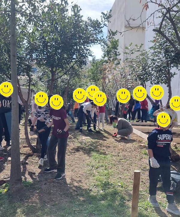 Μαθητές του 4ου Δημοτικού Σχολείου Ηλιούπολης υιοθέτησαν δημόσιο χώρο δίπλα από το σχολείο τους