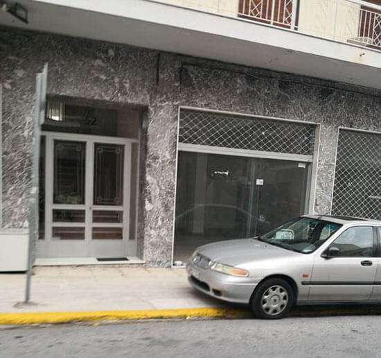 Ο Δήμος Ηλιούπολης πληρώνει ενοίκιο για κλειστό κατάστημα