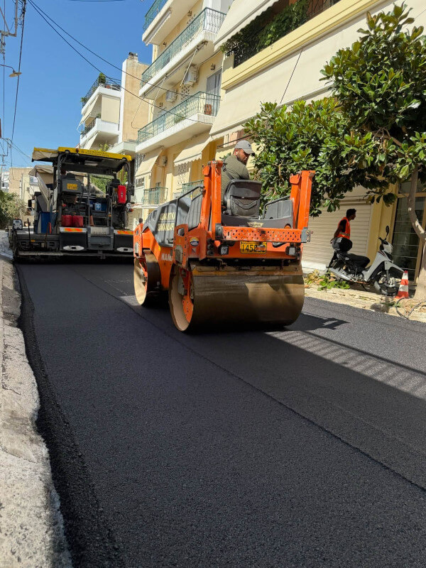Νέες ασφαλτοστρώσεις στην Ηλιούπολη