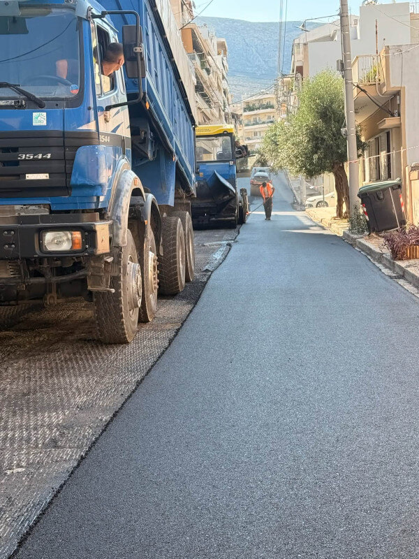 Νέες ασφαλτοστρώσεις στην Ηλιούπολη