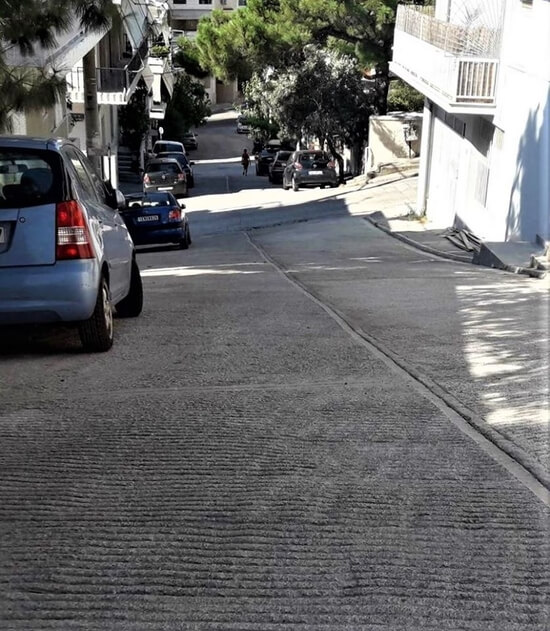 Συνεχίζονται οι τσιμεντοστρώσεις ολισθηρών δρόμων στην Ηλιούπολη