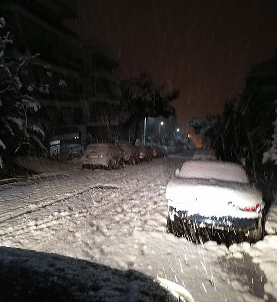 Ηλιούπολη: Πολλά προβλήματα λόγω της σφοδρής χιονόπτωσης