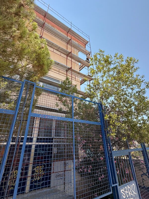 Αναβαθμίζονται το 2ο ΓΕΛ και το 3ο Γυμνάσιο Ηλιούπολης Αναβαθμίζονται το 2ο ΓΕΛ και το 3ο Γυμνάσιο Ηλιούπολης