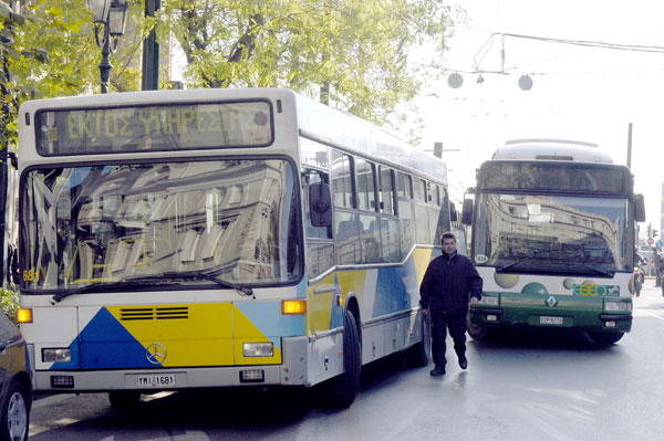 Αλλαγές στα δρομολόγια λεωφορείων, τρόλεϊ και τραμ λόγω Πολυτεχνείου